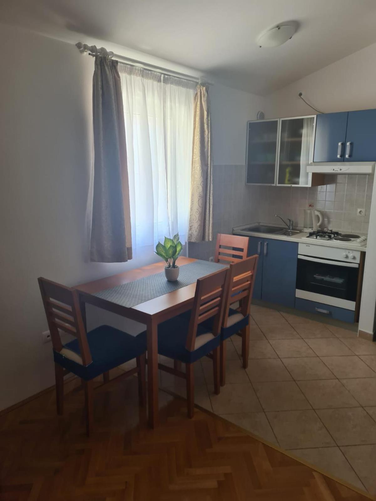 Apartmani Katarina Makarska Bagian luar foto