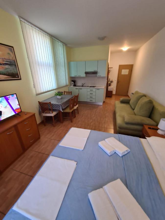 Apartmani Katarina Makarska Ruang foto