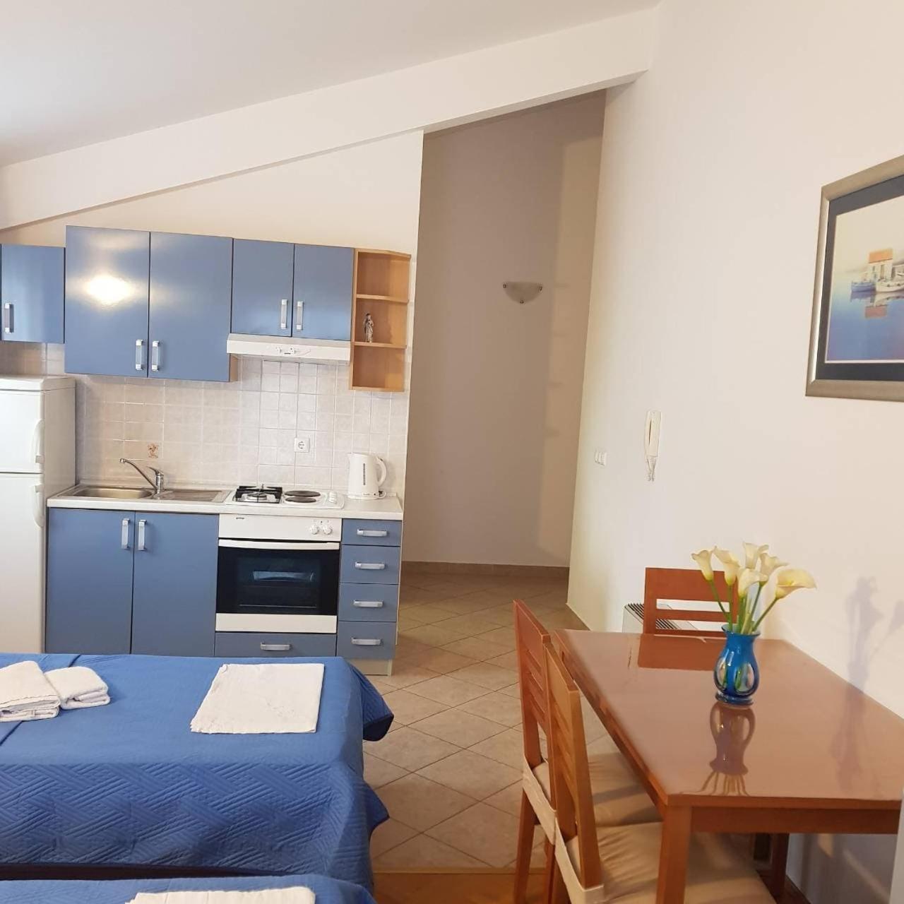 Apartmani Katarina Makarska Ruang foto